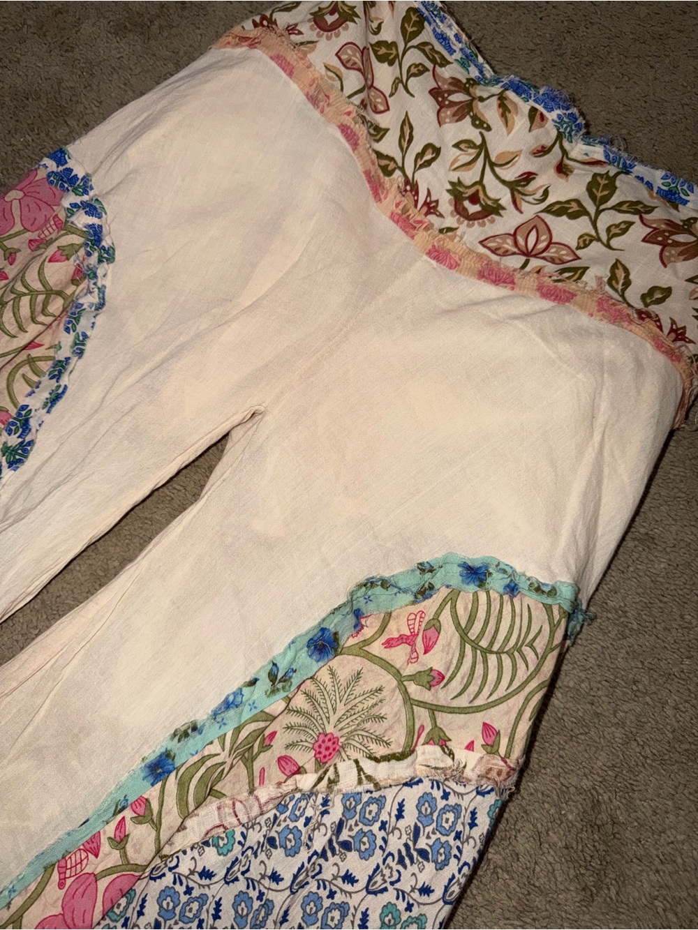Boho Floral Patchwork Flare Pants - White & Multicolor - Picture 3 of 9